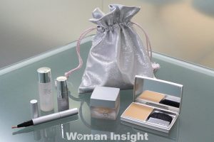 トレンドの抜け感メイクは Rmk 限定キットで クリスマスコフレ15