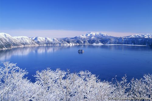 （東日本）摩周湖の樹氷と湖①（aflo_ZKUA002994）