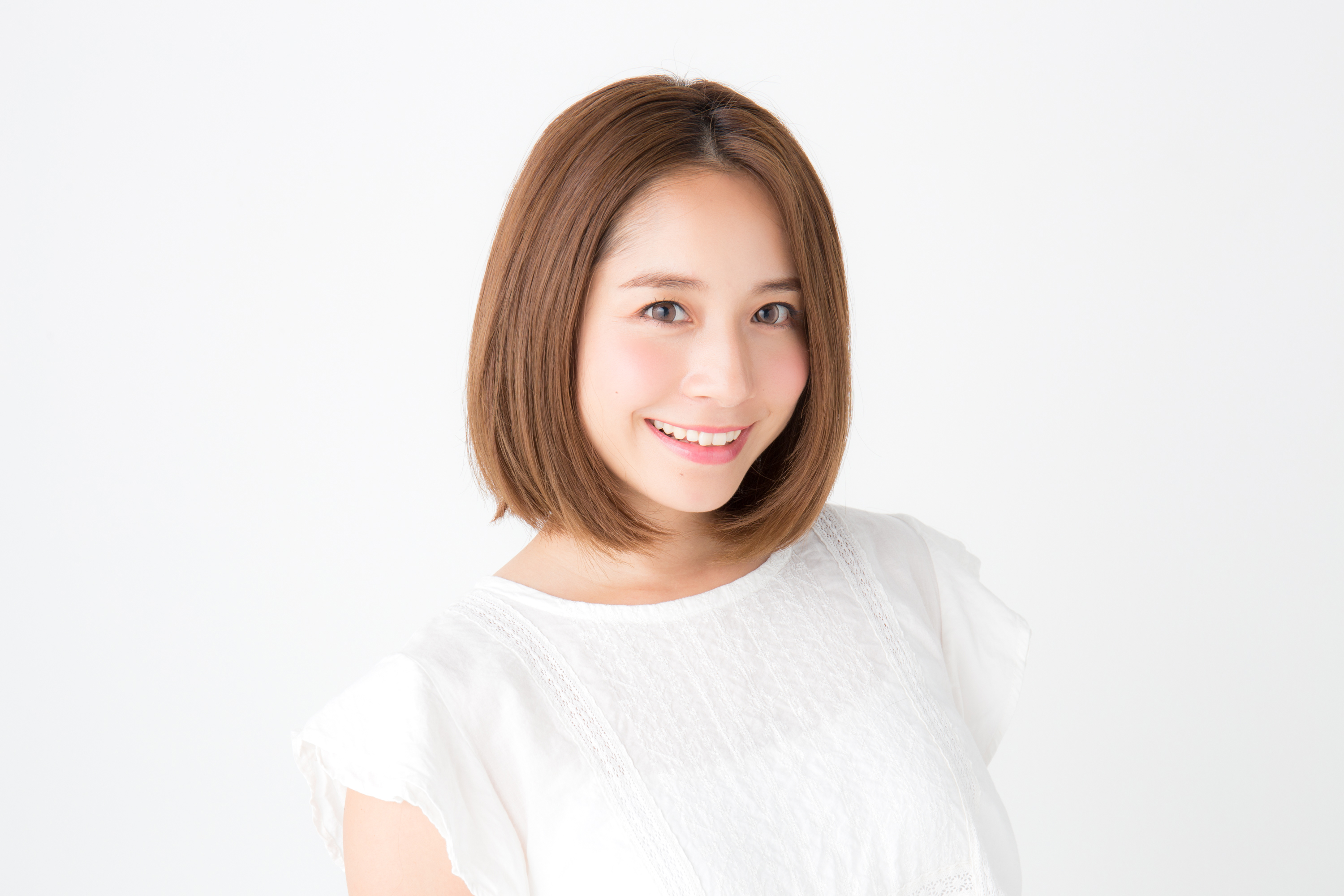 丸顔さんに似合うボブは？小顔見えも♡前髪あり・なし、ヘアカラーをご紹介！ CanCam.jp（キャンキャン）