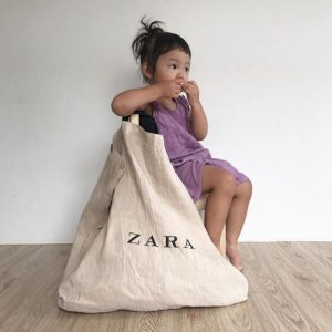 インスタで大人気！1990円「ZARA」のジュートトートバッグが超