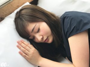 無防備　中学生　女子 胸キュン】女子が無防備で寝ていた時の男子メンバーが神対応すぎ ...