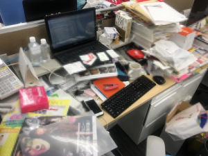 机が汚い人は天才で仕事ができる 机ブス がとりがちな４つの行動