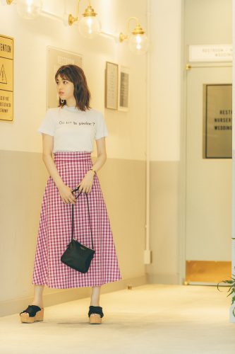 まっちゅん、スカート、Tシャツ、ギンガムチェック