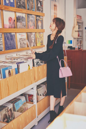 女の子らしさも好感度もいただき ワンピースのおすすめ冬コーデ29選 Cancam Jp キャンキャン