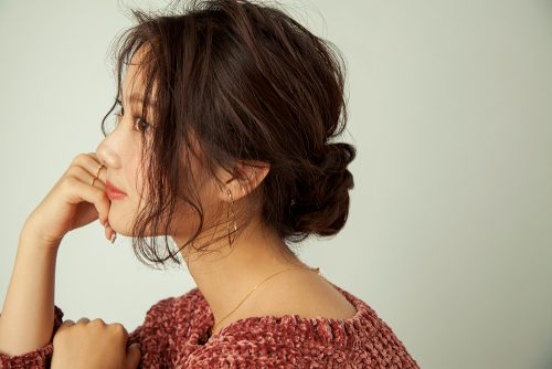 ゴム1本でできる 超速ゆるおだんご ヘアでit Girlがおしゃれ見え