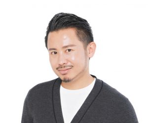 【STEP②】小田切ヒロさんが伝授！顔まわりのマッサージで小顔になる方法