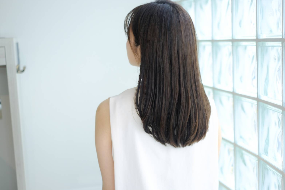 トレンドヘア連載vol 12 きちんと感もこなれ感も手に入る 実は 地毛風の黒髪が今一番オシャレなんです