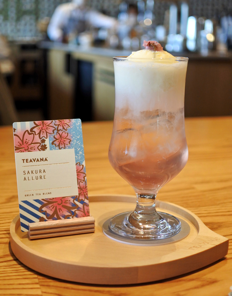 スターバックスリザーブロースタリーのSAKURAドリンクがかわい