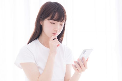 SNSで「友達の友達」からリクエストがきたとき、みんなはどう対応してる？