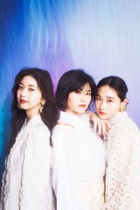 一緒に大人になってきた3人の 変わったこと 変わらないこと 牧野真莉愛 加賀楓 佐々木莉佳子スペシャル対談 2ページ目 4ページ中 Cancam Jp キャンキャン