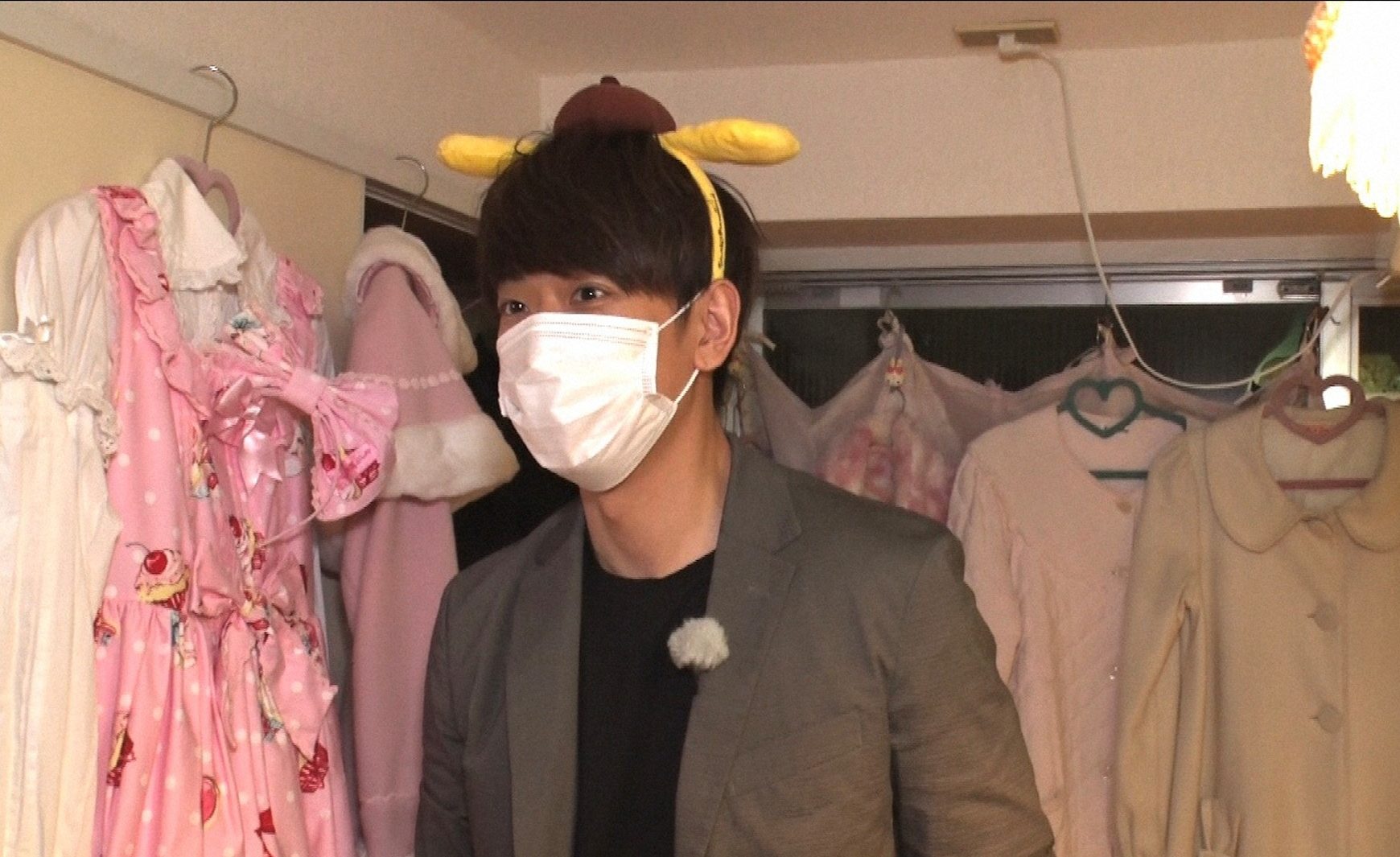 News 小山慶一郎 加藤シゲアキ 女性宅をガサ入れ 部屋の持ち物から家主の副業をガチ推理 Cancam Jp キャンキャン