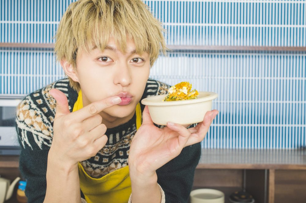 おしゃれな一品がぱっと完成 デパ地下風お惣菜サラダ の作り方 ボイメン 小林豊連載vol 74 Cancam Jp キャンキャン