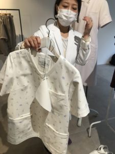 ジェラピケ のナース服は かわいいだけじゃない 医療従事者への敬意がたっぷり込められていた Cancam Jp キャンキャン