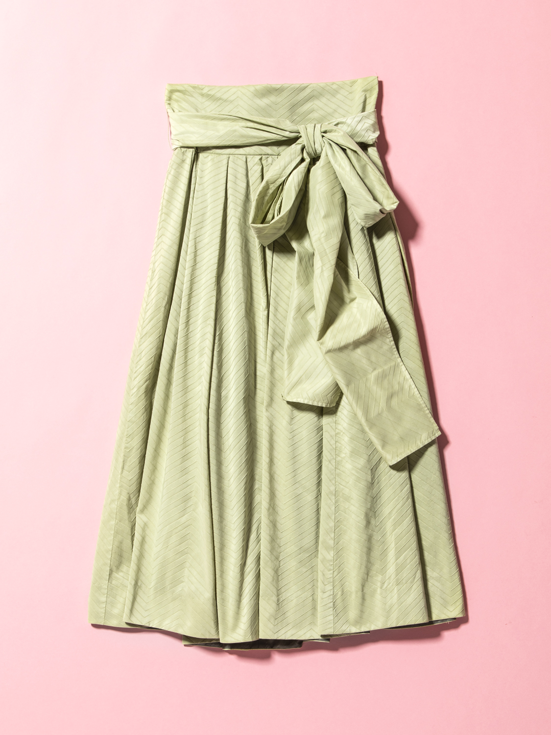 明日なに着る 淡いグリーンが春っぽい Snidelで見つけた女っぽフレアスカート Cancam Jp キャンキャン
