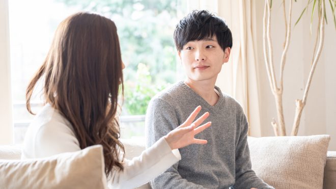 彼女のことが好きすぎる男性の言動と理由 そんな彼氏との付き合い方は Cancam Jp キャンキャン