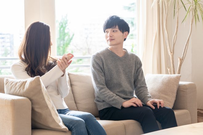 彼氏が甘えてくるのがウザイ 甘えん坊男子の心理と対処法 Cancam Jp キャンキャン