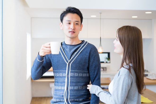 シャイな男性の特徴と心理 好意を持った相手への態度と付き合い方 Cancam Jp キャンキャン