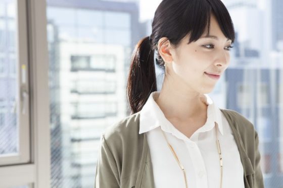 空気が読めない女性特徴とは 上手な付き合い方と自分に思い当たる人の改善策 Cancam Jp キャンキャン