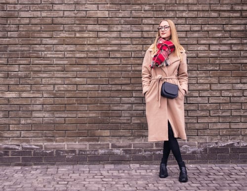 背の高い女性が好きな男性心理 背の高い女性と低い女性はどっちがモテる Cancam Jp キャンキャン