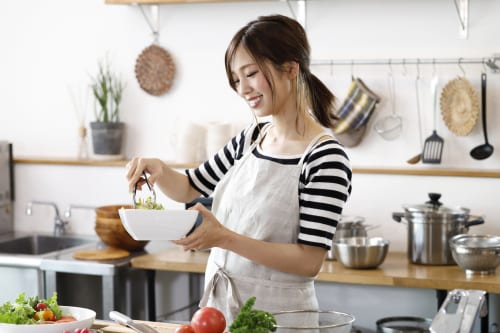 食べないとどうなるの 食べないダイエットの成功談と失敗談 Cancam Jp キャンキャン