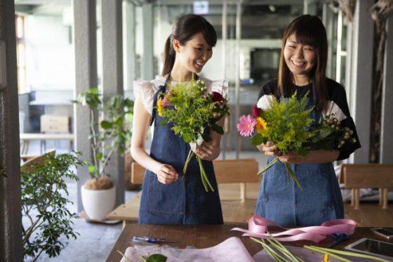 友達いない女はヤバい 友達がいない人の特徴と社会人が友達を作る方法 Cancam Jp キャンキャン