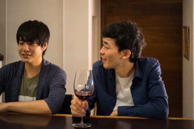 男同士で恋愛話や恋愛相談する しない 男子の恋バナの実態に迫ってみた Cancam Jp キャンキャン