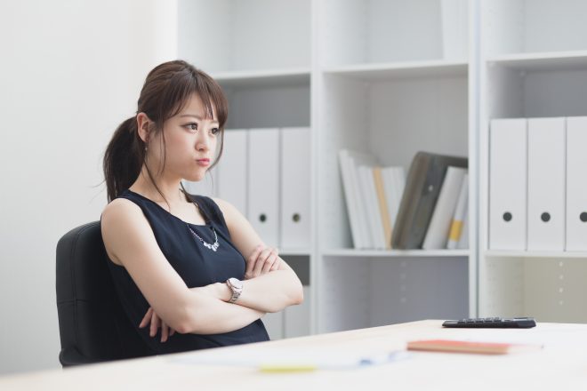 無視する人の心理とは 気にしない対処法とngな対応とは Cancam Jp キャンキャン
