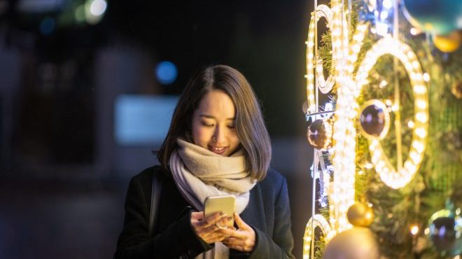 付き合う前なのに毎日メールやlineするのは重いの アラサー恋愛ライターが分析 Cancam Jp キャンキャン