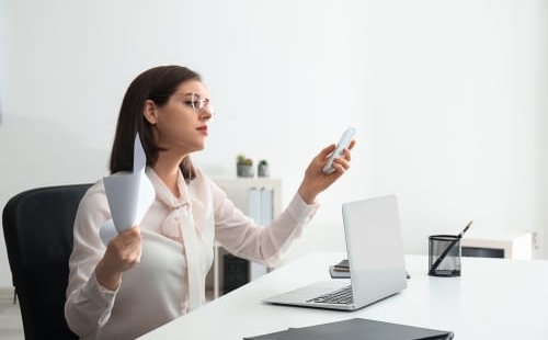 暑がりな人って 暑がり彼氏と寒がり彼女カップルの悲劇と暑がり対策 Cancam Jp キャンキャン