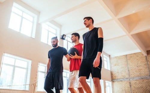 高身長男子の基準って 高身長男子あるあると恋愛観 落とし方も Cancam Jp キャンキャン