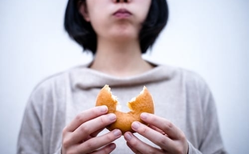 ダイエット中のイライラを解消する方法 イライラの原因と韓国ダイエット Cancam Jp キャンキャン