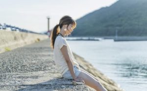 胸が苦しい恋したことある 既婚者でも 恋煩いで胸が締め付けられる原因と対処法 Cancam Jp キャンキャン