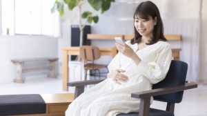 ご懐妊おめでとう 妊娠したお祝いに贈るメッセージとおすすめのギフト Cancam Jp キャンキャン