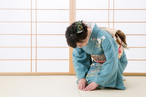 丁寧語 尊敬語 謙譲語の違いとは 今さら人に聞けない 丁寧語の使い方 Cancam Jp キャンキャン