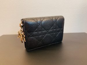 5年経ってもまだ美品 DIORの名刺入れ、容量も女っぽさもいい感じ