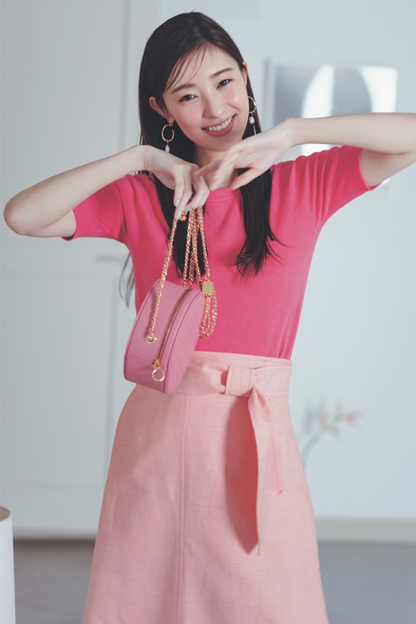 流行ピンク を解説 春のピンクスカートコーデ10選 好感を抱かれるおすすめファッション 22