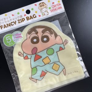 ダイソー】クレヨンしんちゃん♡￥100均のジップバッグが超便利！【おしゃれプロのお買い物日記】 - CanCam.jp（キャンキャン）