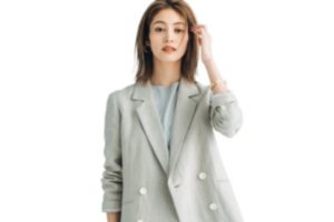 立体的なシルエットを作る ダーツ って何のこと 意外と知らないファッション用語 Cancam Jp キャンキャン