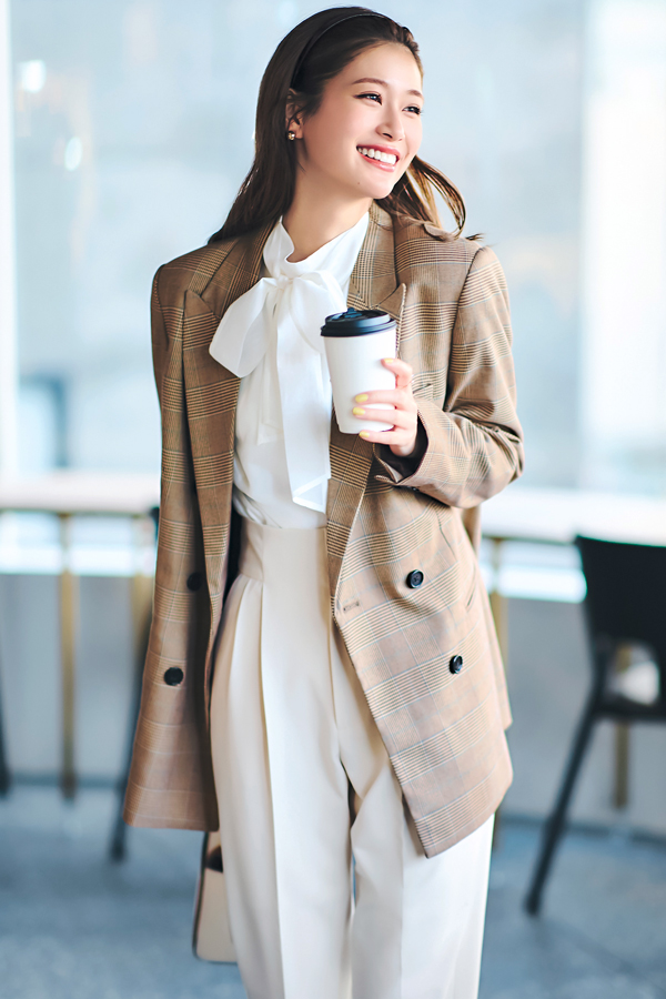 平服でお越しください」と言われたら？ 女性向け「平服」の注意点や