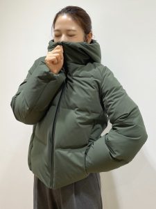 ユニクロ】結局のところ…「いちばん暖かいダウン」は？寒暖差に使えるのは？｜おすすめ4型を解説 - CanCam.jp（キャンキャン）