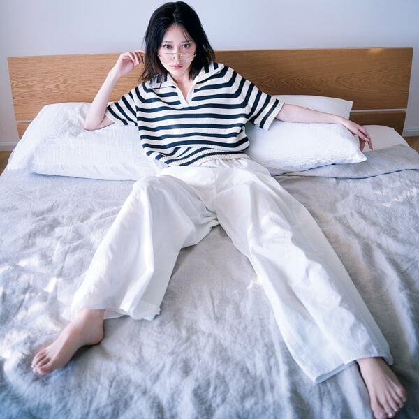 リラクシーホワイト『やわらかくてクリーンで、どこか凛としたムードもある。リラックス気分でまとっても素敵に映えるホワイトが心地よく過ごしたい日にしっくりくる！』