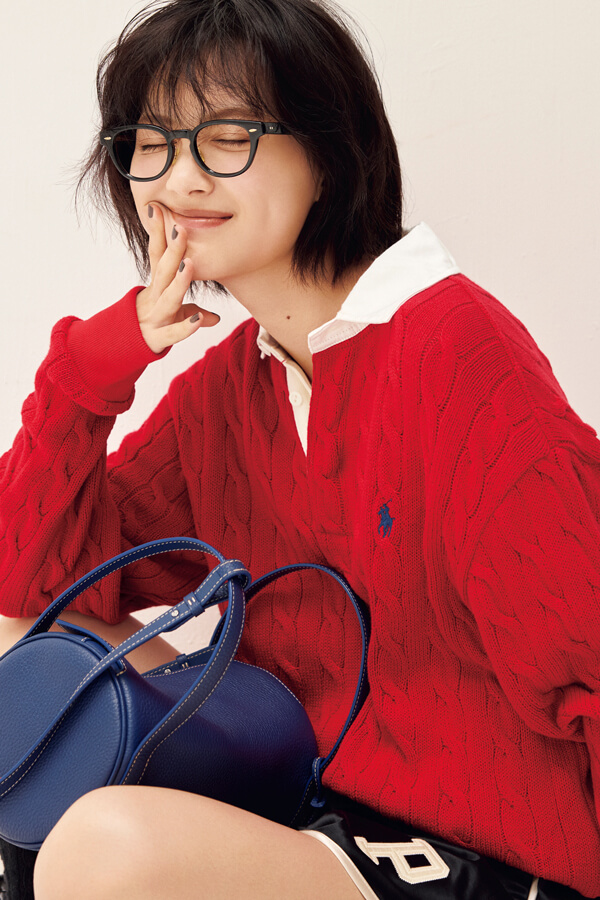 名品ケーブルニットが旬アイテムを格上げ！ Knit rugger shirt『トレンド最前線のラガーシャツは、ブランドの品格あるケーブルニットで新風を！ やわらかなニットならスポーティすぎず、ケーブルの風合いが親しみやすい。この1枚でおしゃれ感度も急上昇！』