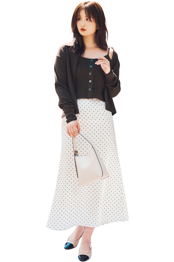 Arpege story 変形ツインニット『ポロ襟カーデとニットキャミは、どちらを上にしてもOKで、着こなしの幅が広がる！』