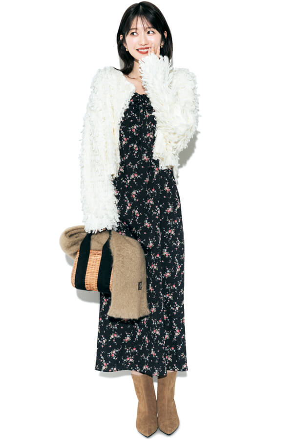 映える質感で愛嬌たっぷりに♪ ふわふわニット『「気取らないおしゃれを意識したい」そんな友人とのカジュアルな集まりや彼とのデートは、冬らしさ◎なふわふわニットで出陣♪ キャッチーな素材感がポイントになって、ラフさはありつつもトレンドを押さえたスタイルに。』