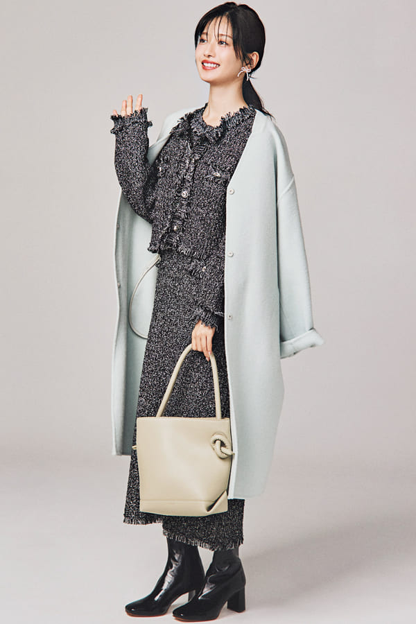 大人な色気が漂う♡デートで着たい！ ほの甘ブラックワンピ『シーンを選ばない上品リッチなムードを醸すブラックワンピは、程よくフェミニンなデザインでデートらしい華やぎをON。引き締めカラーで着やせ効果も！』