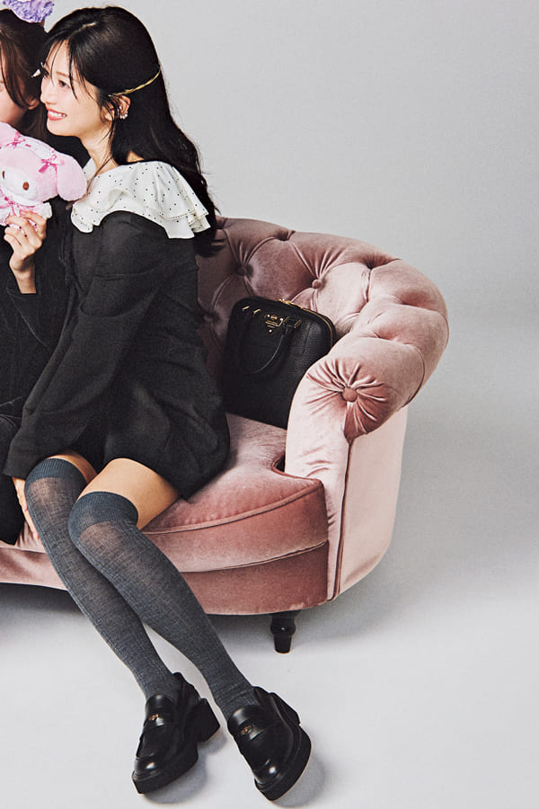 目を引く存在感をアピール♡ 推し活で着たい！ モードめブラックワンピ『カジュアルからドレッシーまで幅広い着こなしが叶うブラックワンピなら、TPOが大事な推し活にもぴったり。あるあるイベント別に推しコーデをピックアップ！』