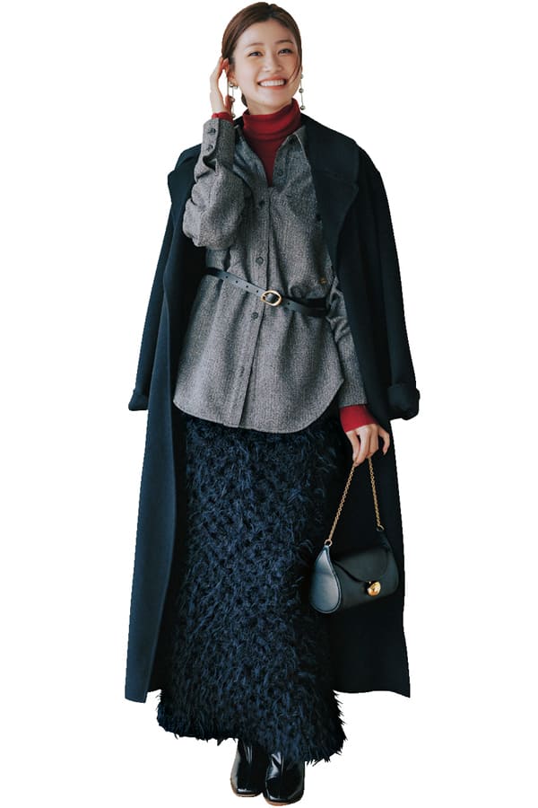 赤をきかせる『itカラー・赤は気持ちを高ぶらせる視覚効果があり、ドラマが生まれるデートの日にピッタリ！ 印象的な赤アウターを選んで、いつもより大胆に着こなすのも今季のトレンド。』