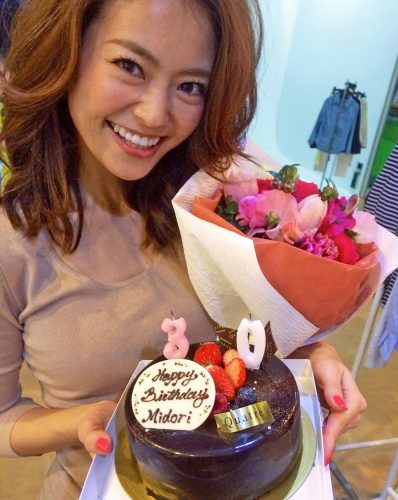 AneCanモデル葛岡碧、祝30歳！「笑いじわができるようになりました」