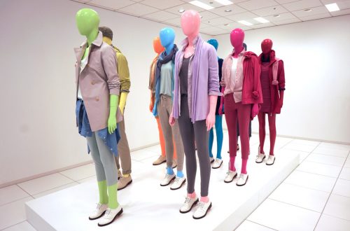 2014年春のユニクロ新商品ニュース！元祖スーパーモデルとのコラボも