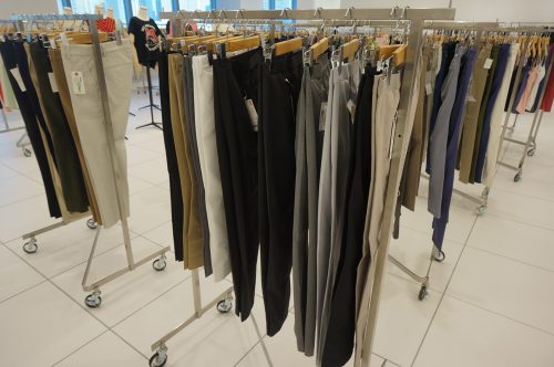2014年春のユニクロ新商品ニュース！元祖スーパーモデルとのコラボも